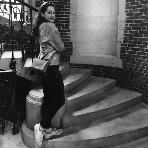 Meet your Posher, Meg - Picture 1 of 1